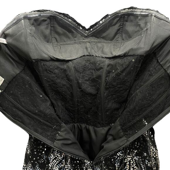 Xtreme Strapless Lace Sequin Mermaid Evening Gown 3D Floral Petal Size 6 - Picture 13 of 13